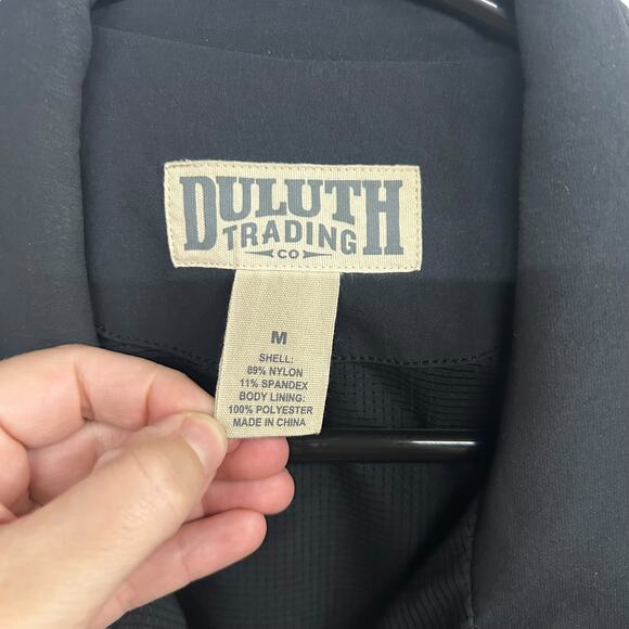 Duluth Trading Co Men's Black Zip Utility Vest M Pocketed Outdoor Minimalist - Picture 8 of 10